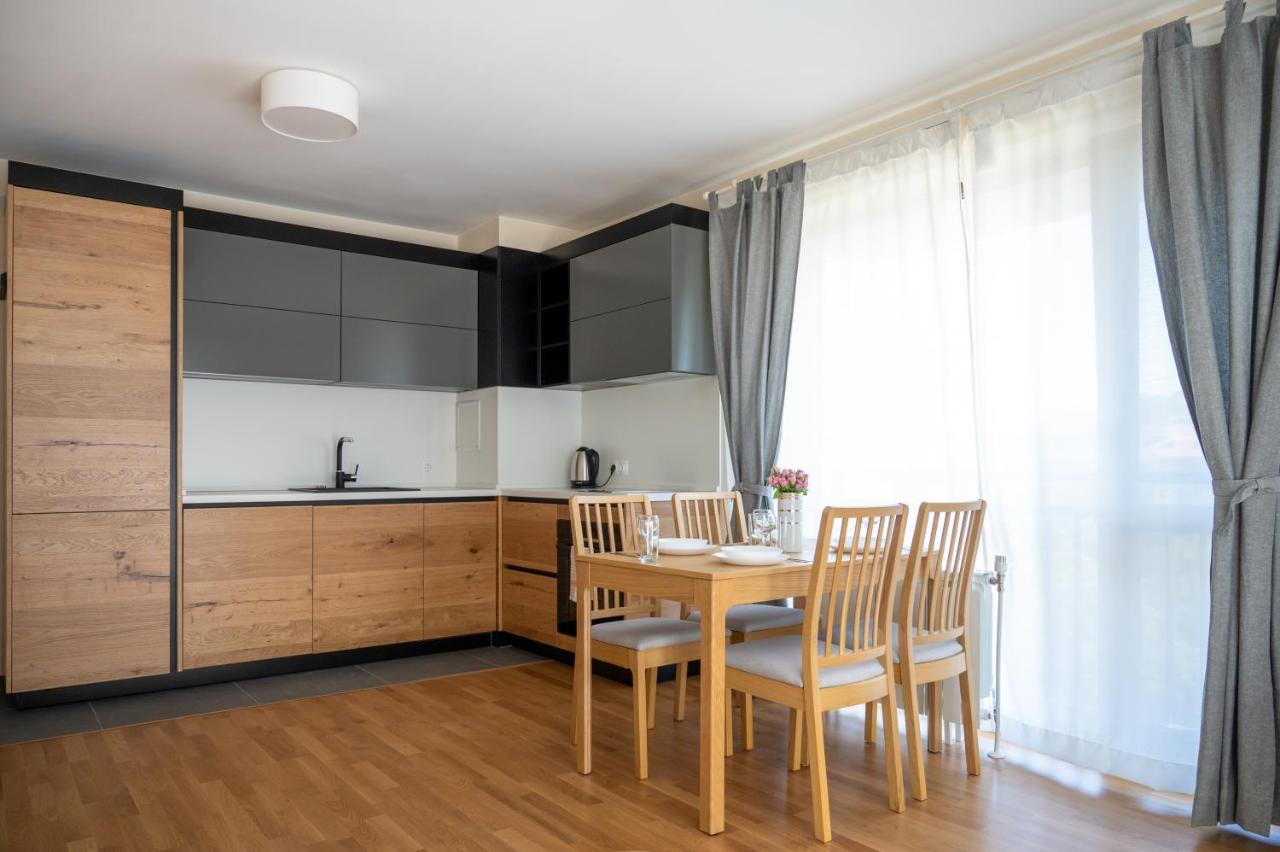 Modern And Spacious Apartments In The City Centre София Экстерьер фото